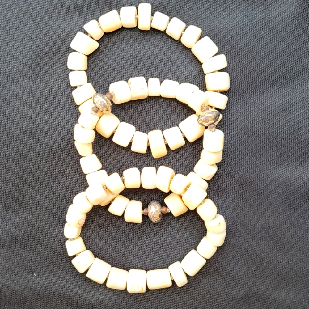 Silpada Designs stretch bracelet set